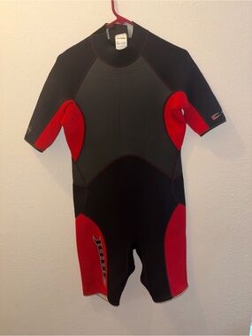 Mens Red and Black Jobe sports wetsuit sz XL /XG
